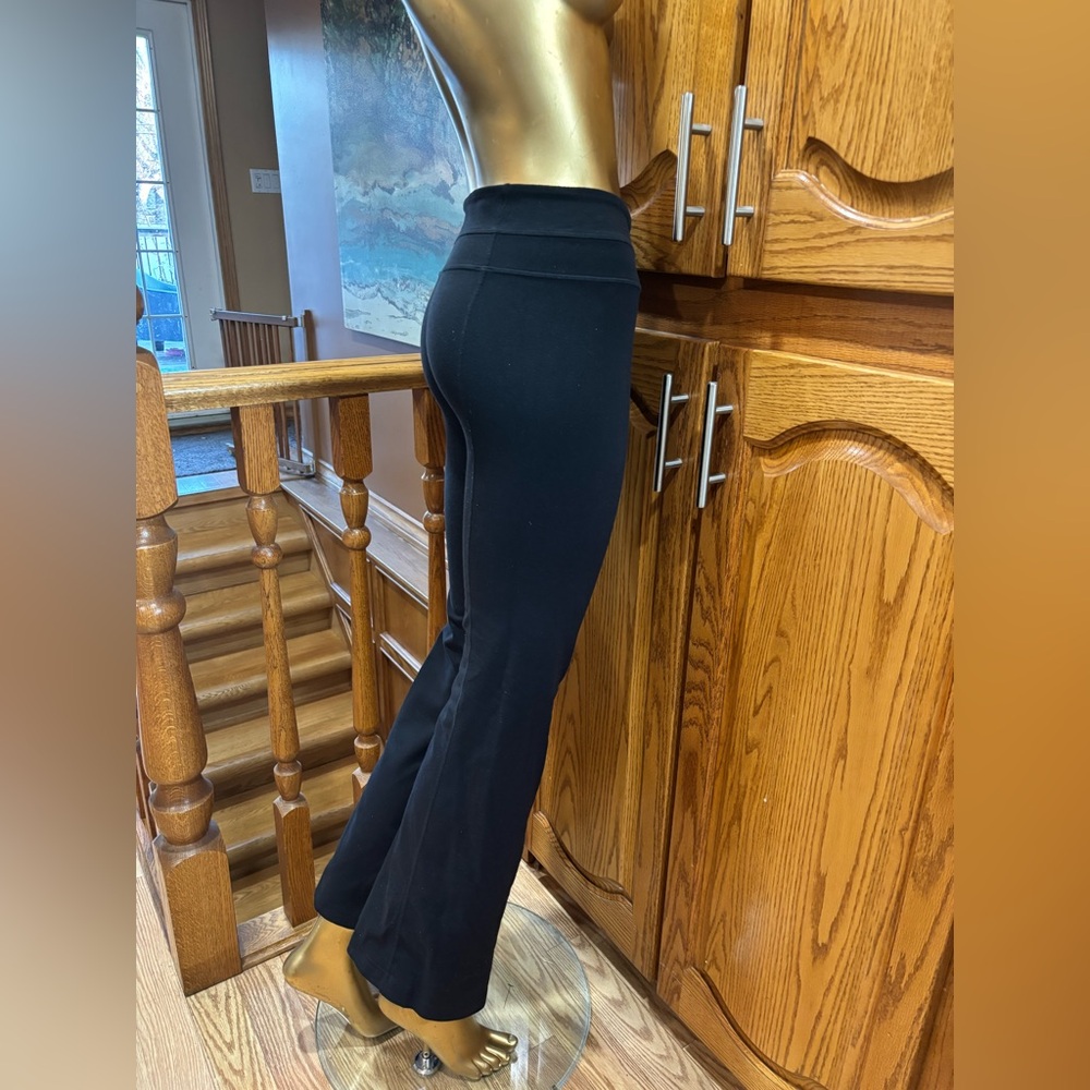 lululemon athletica Black Straight Leg Women's Pants - Picture 6 of 9